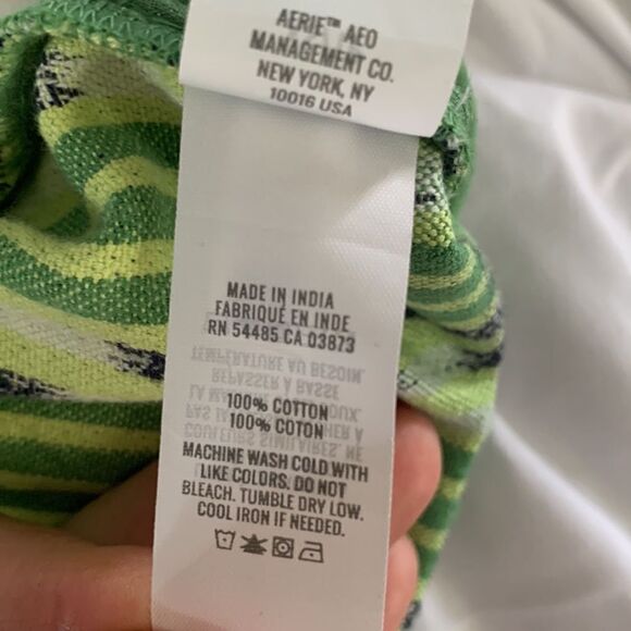 American Eagle jacquard high waist shorts. Size XS - Picture 5 of 5